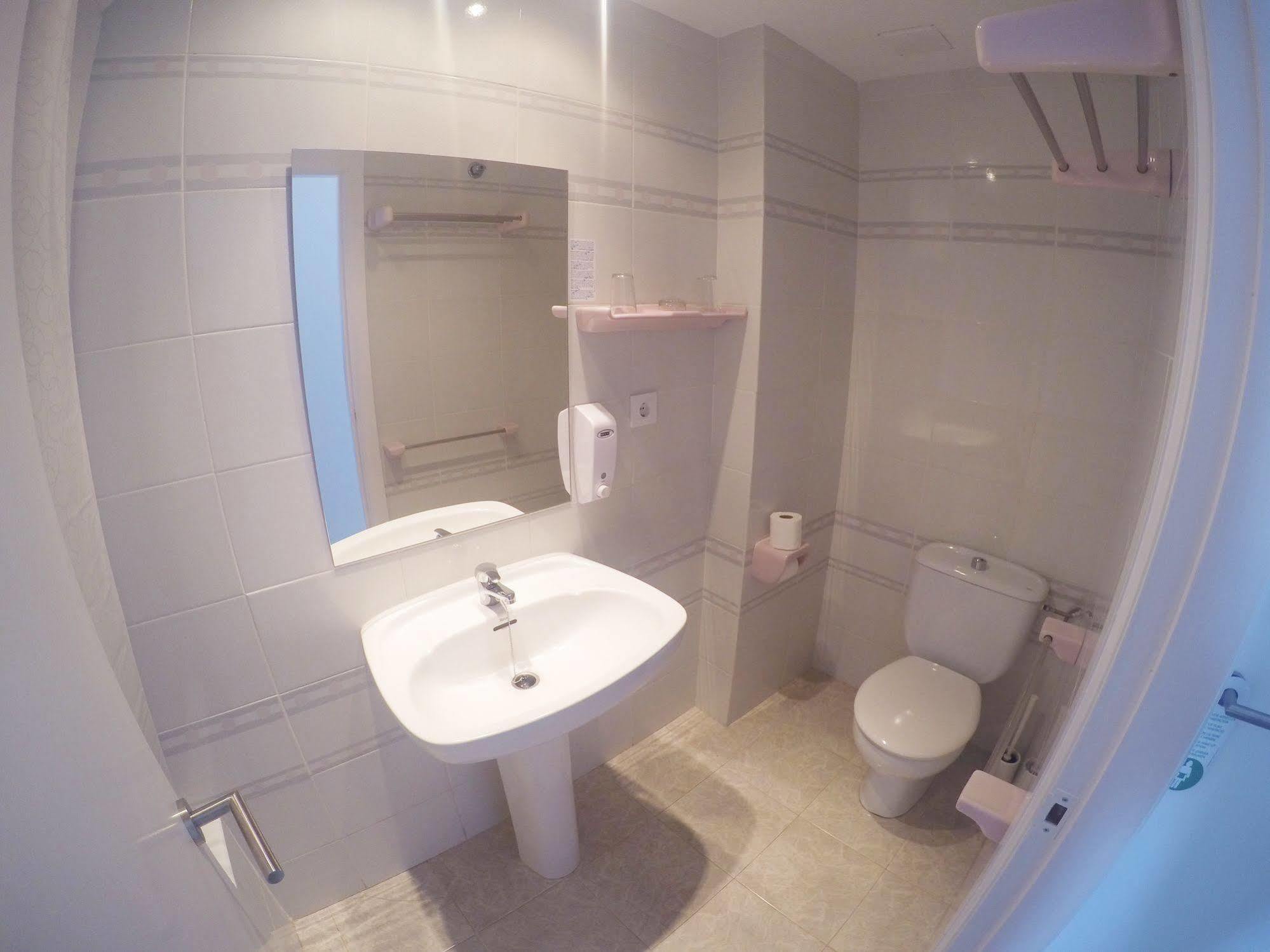 טוסה דה מאר Hostal Del Mar מראה חיצוני תמונה