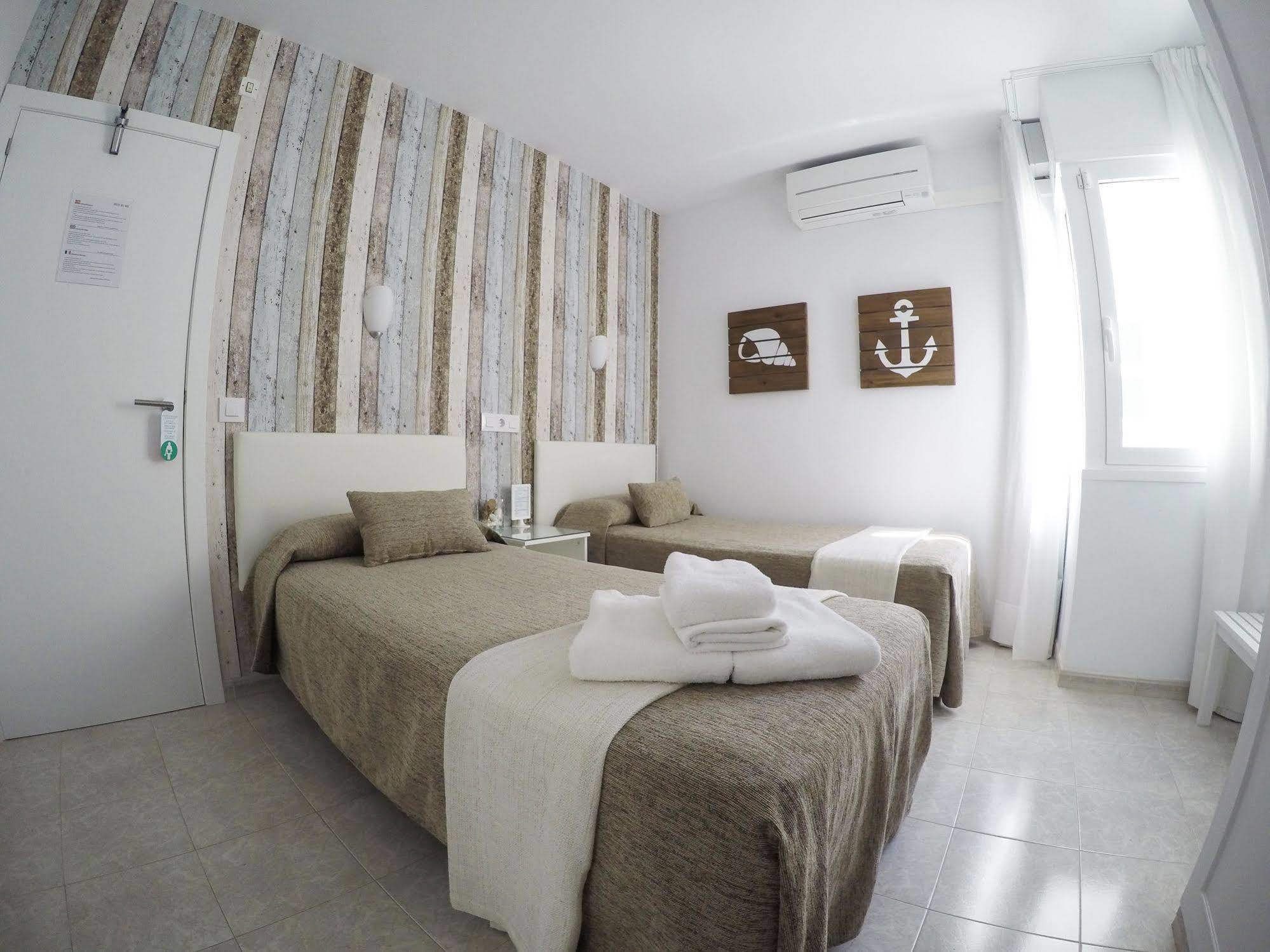 טוסה דה מאר Hostal Del Mar מראה חיצוני תמונה