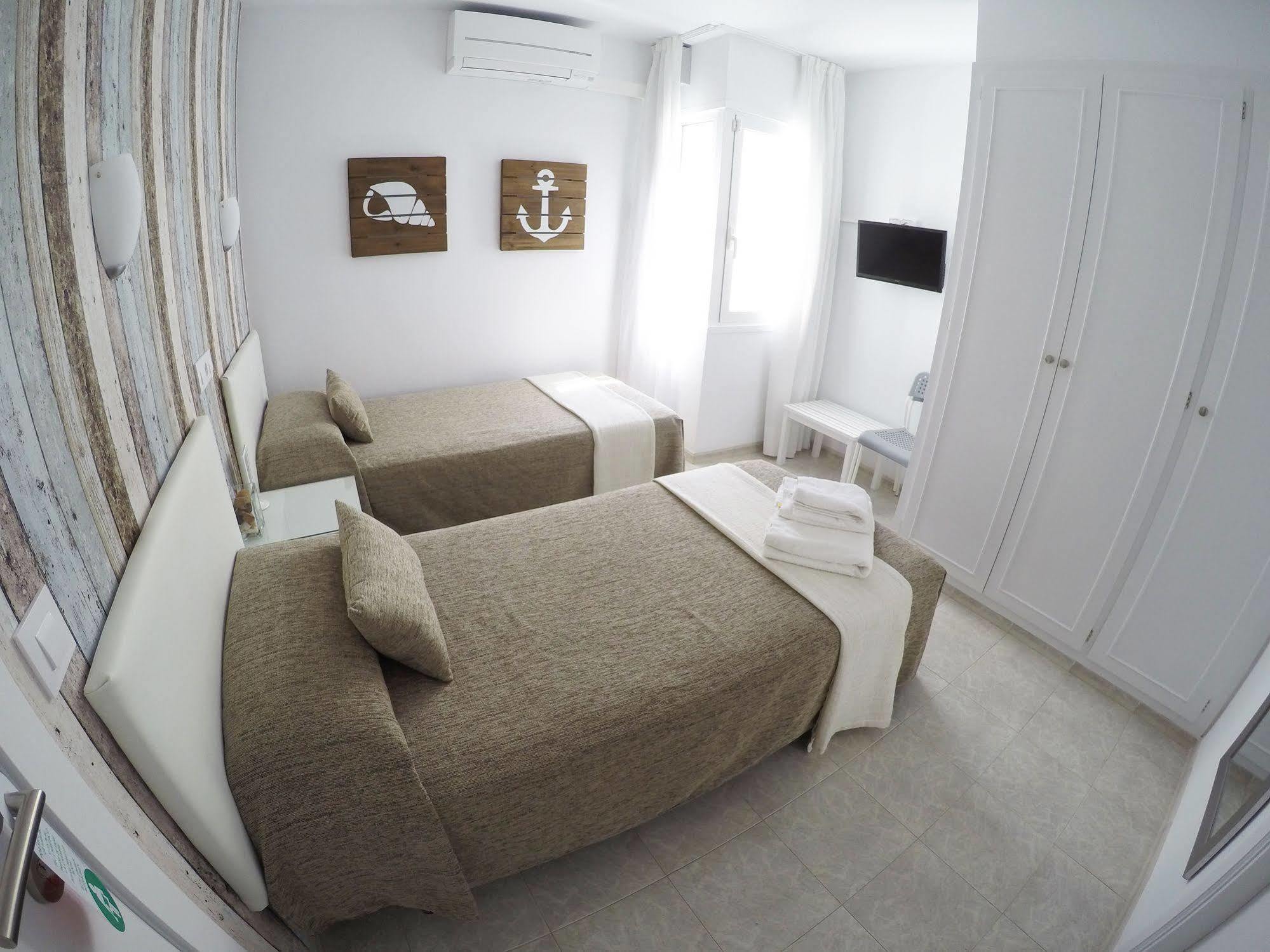טוסה דה מאר Hostal Del Mar מראה חיצוני תמונה