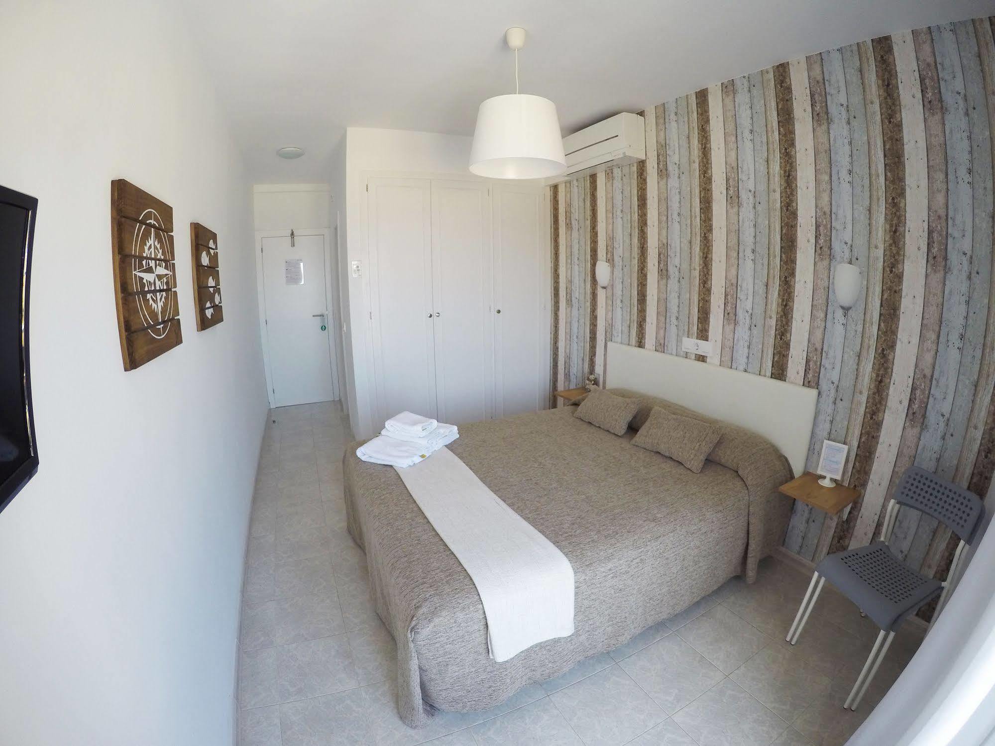 טוסה דה מאר Hostal Del Mar מראה חיצוני תמונה