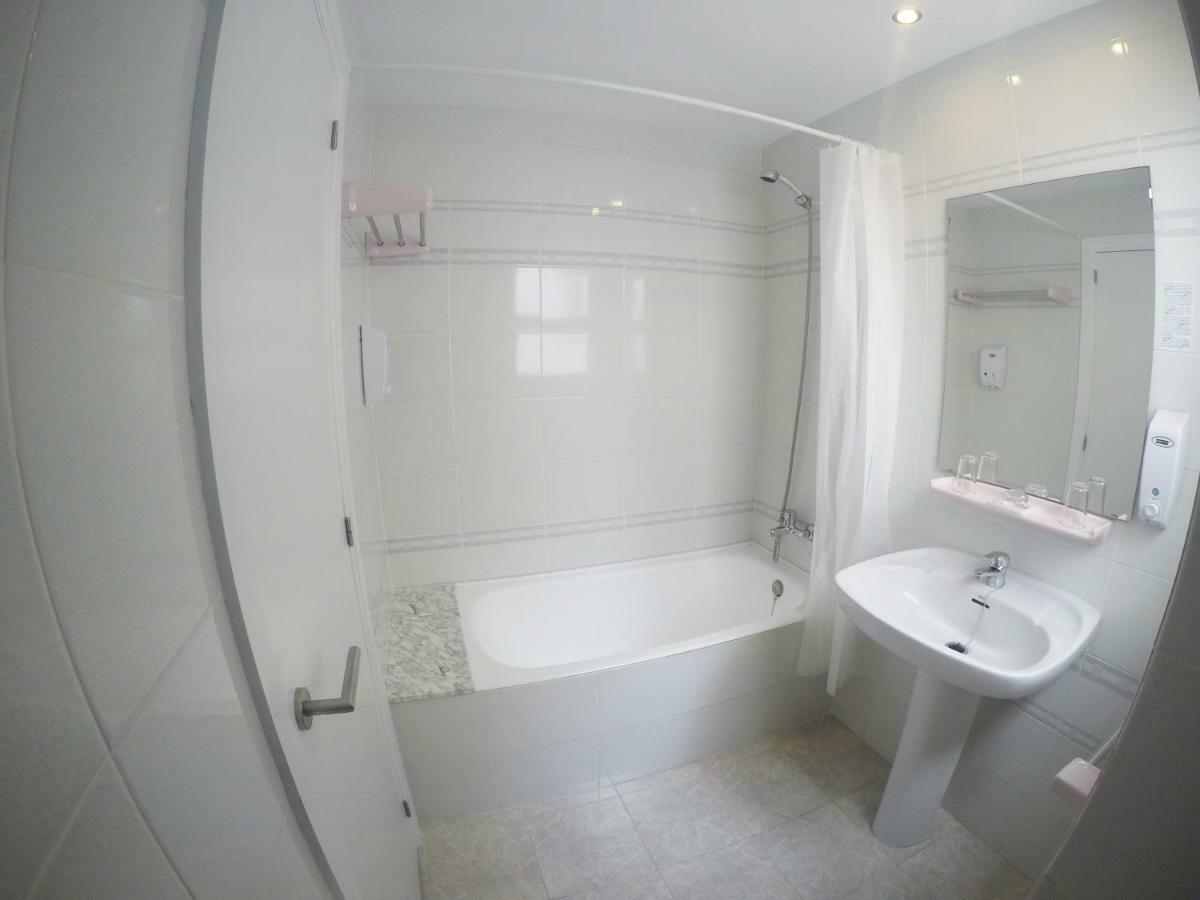 טוסה דה מאר Hostal Del Mar מראה חיצוני תמונה
